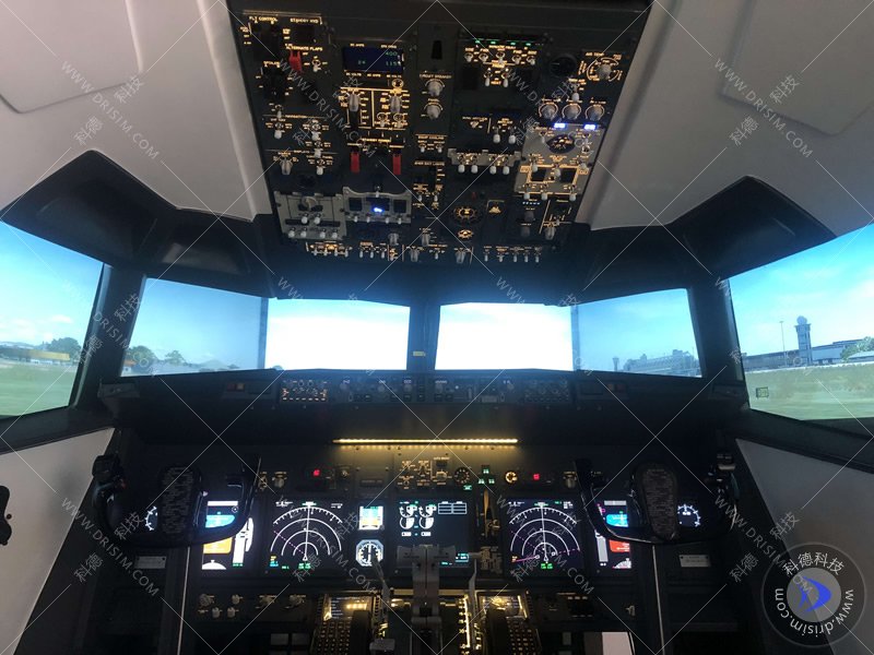 737模拟驾驶舱